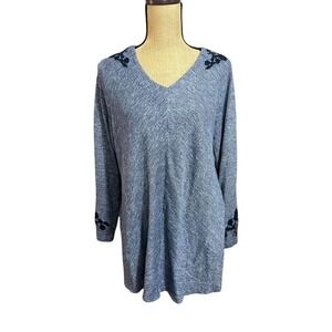 CJ Banks Knit Top Size 1X Heather Blue Pockets Long Sleeve Embroidered Tunic